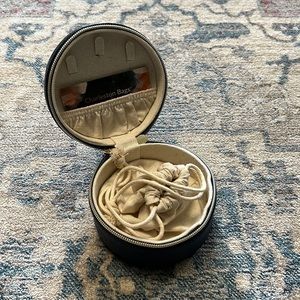 Brand new navy round jewelry organizer